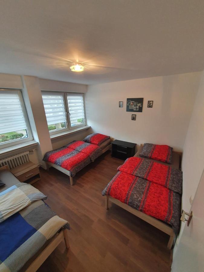 Ferienwohnung Schlossstrasse エッセン エクステリア 写真