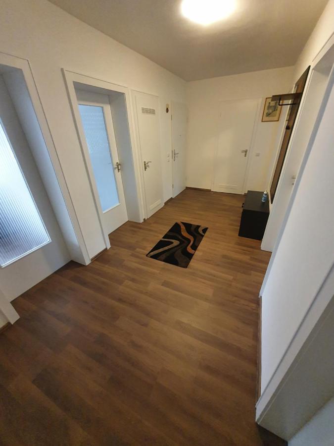 Ferienwohnung Schlossstrasse エッセン エクステリア 写真